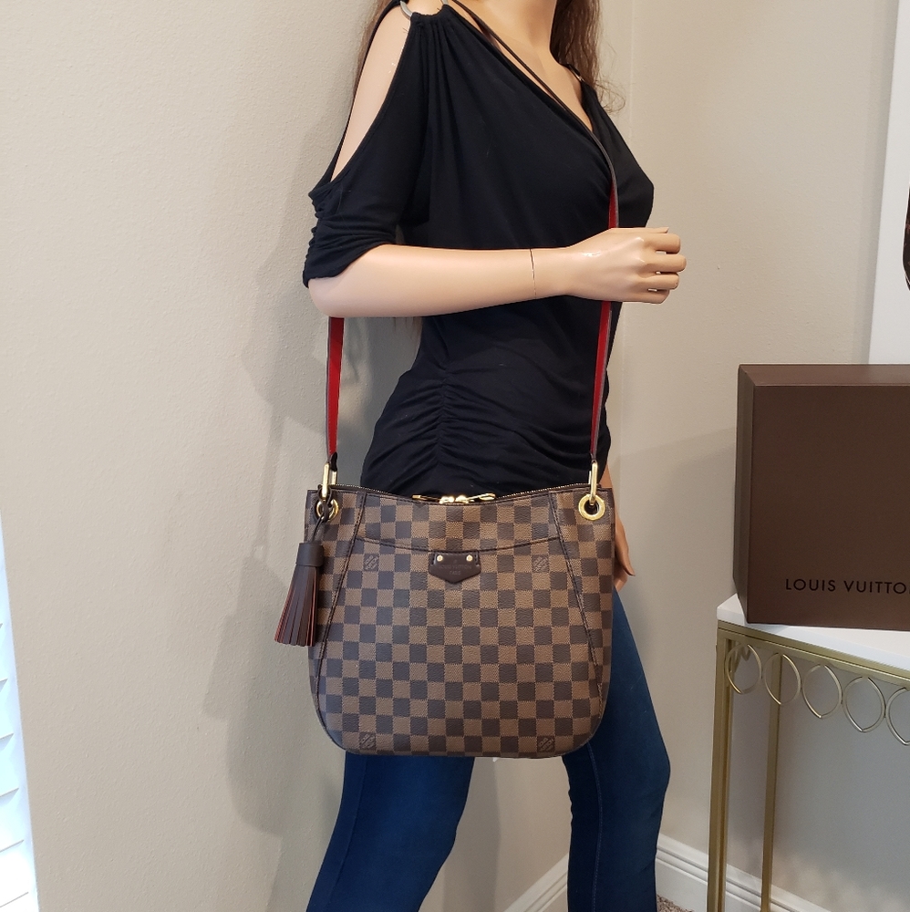 Louis Vuitton South Bank Besace